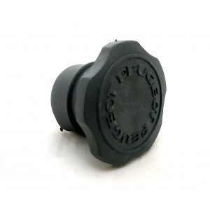 Bouchon R&eacute;servoir Peugeot 103 - &Oslash; 30mm Plastique Noir annel&eacute; Estampill&eacute;